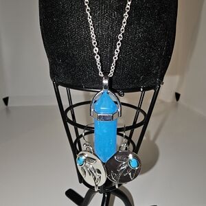 Blue Crystal Pendant Necklace with Silver Floral Earings